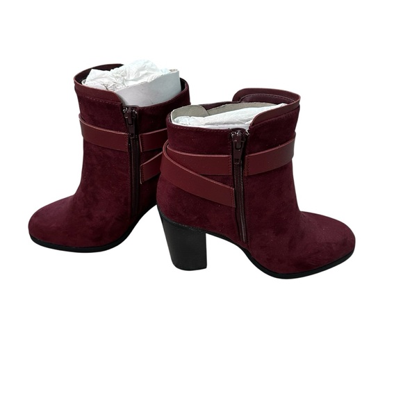 Izabella Rue Maroon Suede Ankle Booties Size 6 - Picture 3 of 9